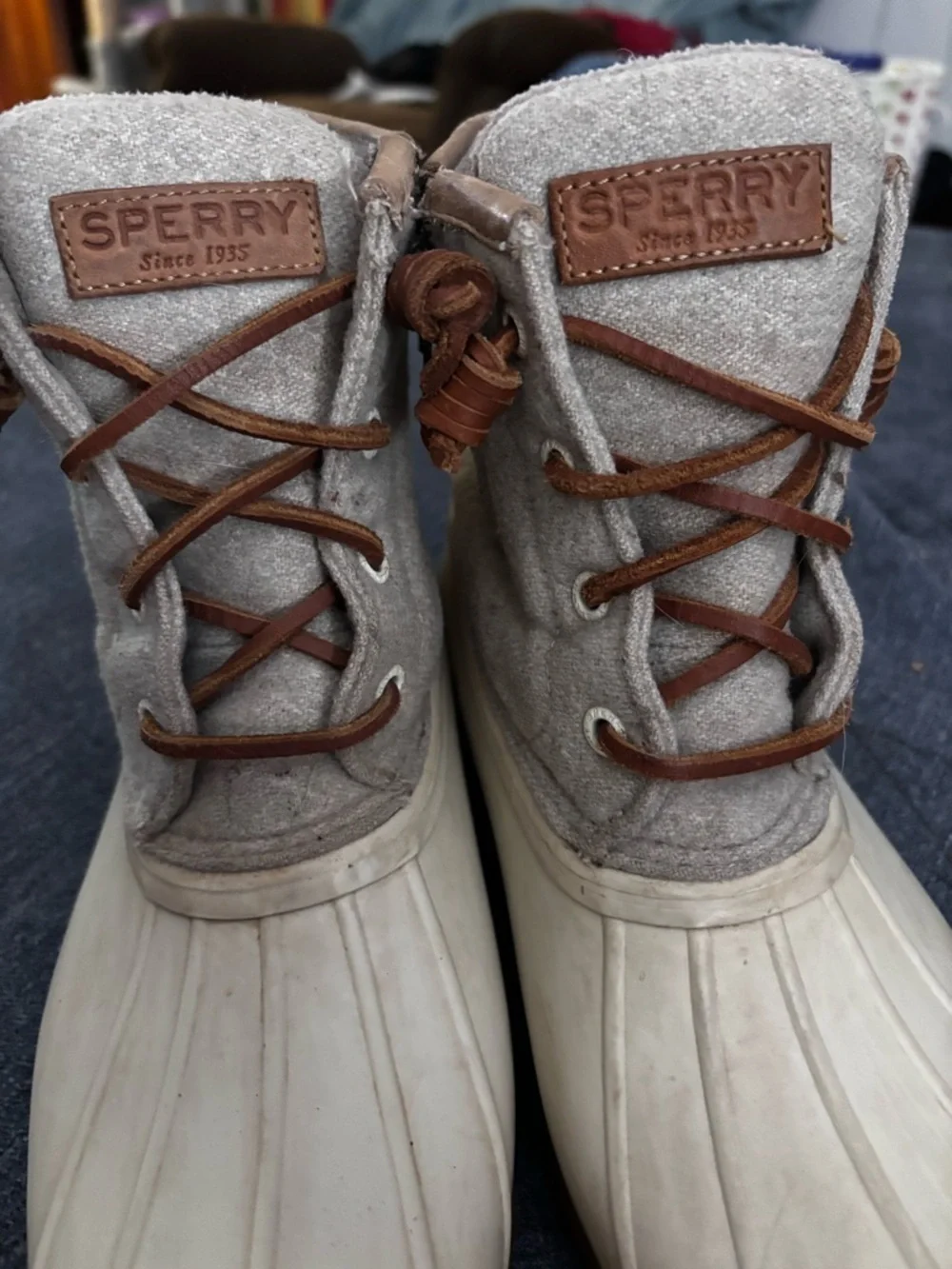 Trendy Sperry Two-Tone Duck Boots with Wool Blend Upper “Thinsulate” | Size 6.5